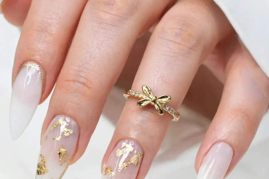 Acrylic Nail Trends 2025 | Pearl Chrome Coffin Shape | Easy Natural Look