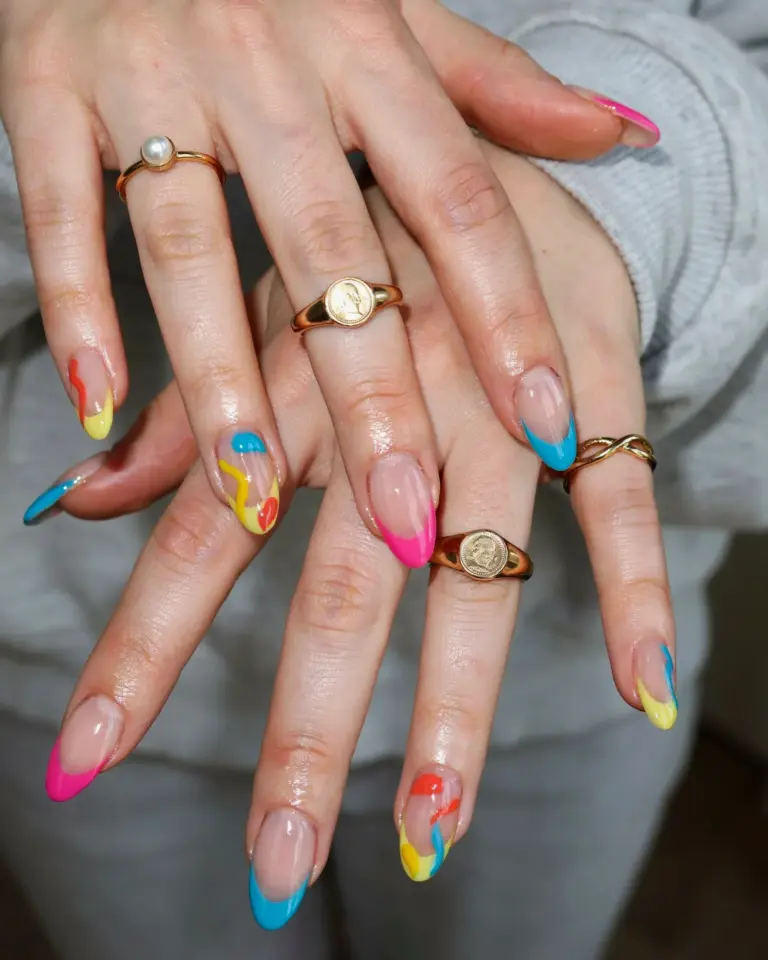 Acrylic Nail Trends 2025 | Short Coffin Designs with Glitter | Easy DIY Inspiration