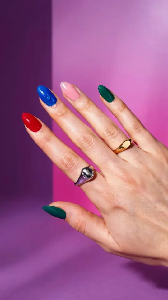 Chrome Nails: Easy Gel Nail Inspo for a Stunning Mirror Finish